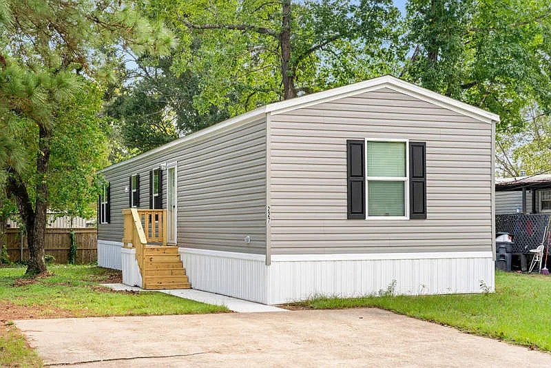 227 Fryer St #FR227
