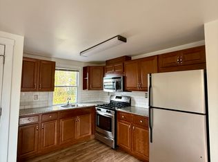 15 Albany St APT 4, Poughkeepsie, NY 12601