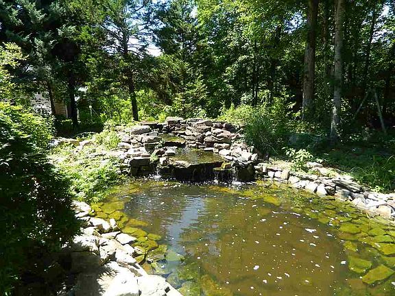 2nd image of 270 Blackberry Hill Ln