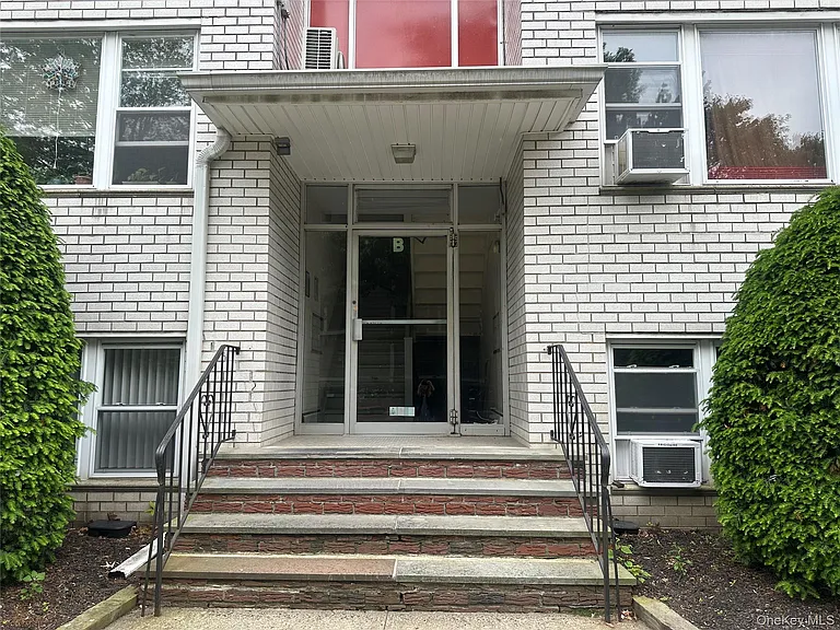 410 N Corona Ave #B7 — Photo 8