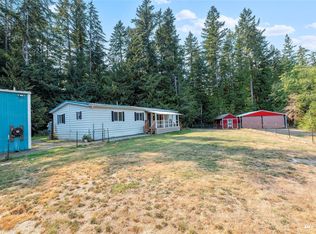 1197 Stavis Dr, Seabeck, WA 98380