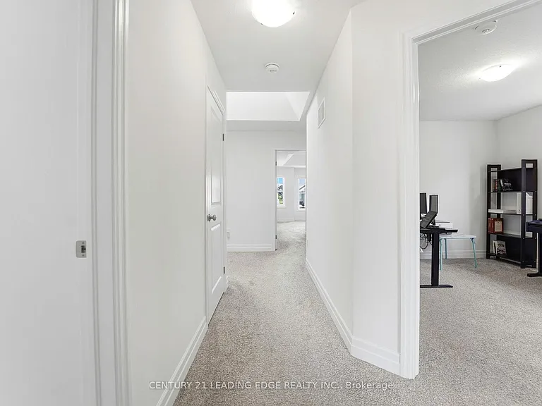 142 Rivertrail Ave — Photo 4