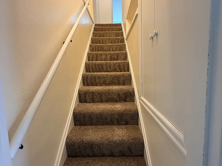 330 NE 102nd Ave — Photo 17