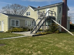 323 Mill Rd #PENTHOUSE, Westhampton Beach, NY 11978