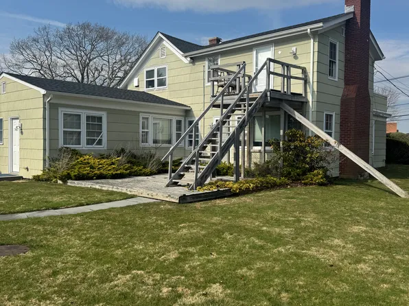 323 Mill Rd #Penthouse, Westhampton Beach, NY 11978