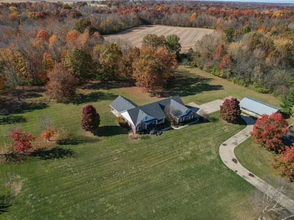 105 Webster Ct, Catlin, IL 61817