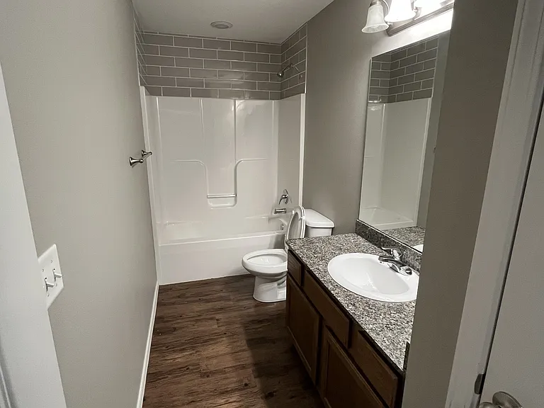 2902 Deerfield Blvd #1 — Photo 7