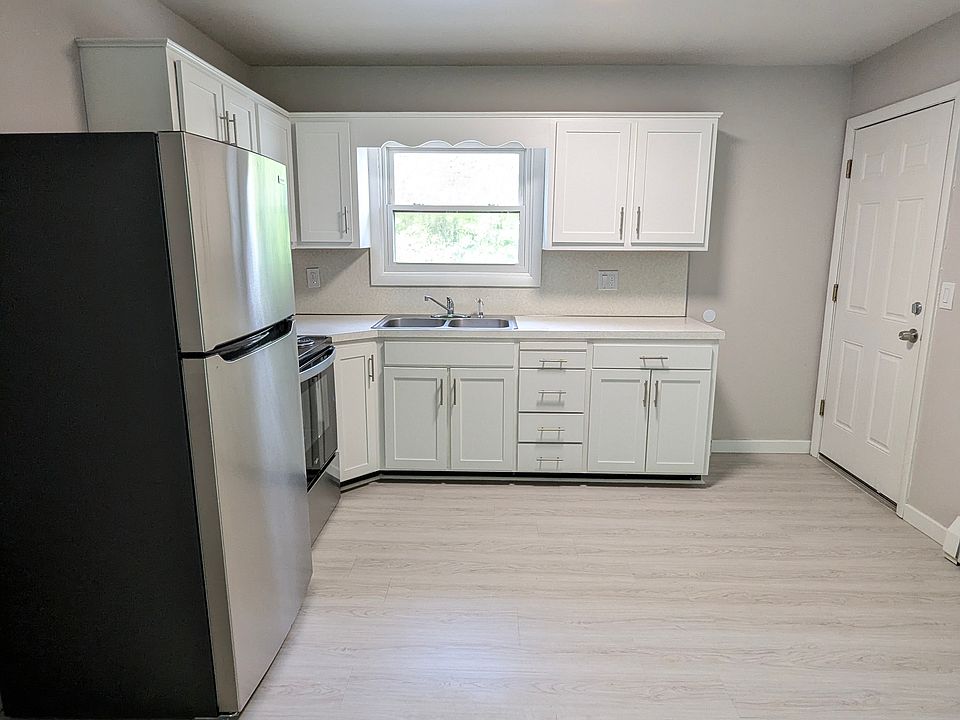 1st image of 158 Jersey St #8