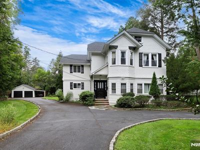 12 Westervelt Ave, Tenafly, NJ, 07670