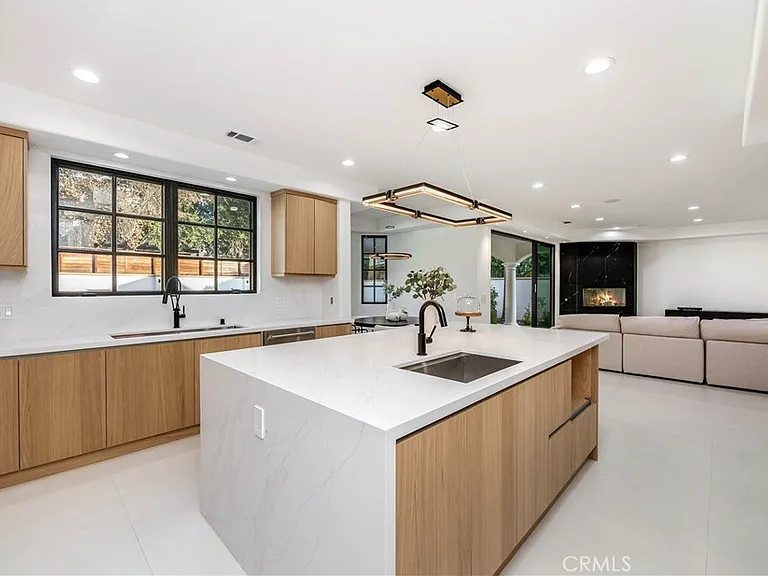 4906 Rubio Ave — Photo 25