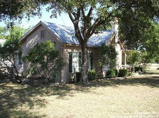 1129 Kings Ranch Rd, Bandera, TX 78003