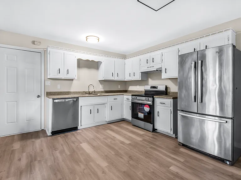 1259 Archwood Dr — Photo 2