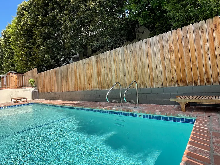 700 Westmount Dr #103 — Photo 22