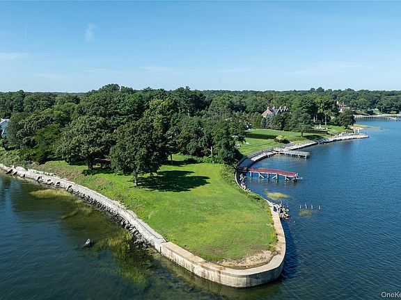 2nd image of 7 Lighthouse Point