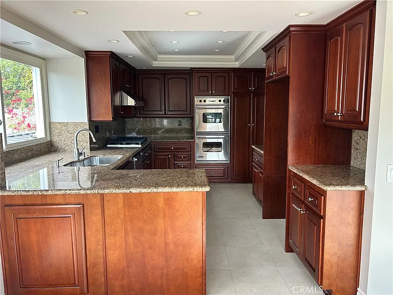 825 Hibiscus Ct — Photo 10