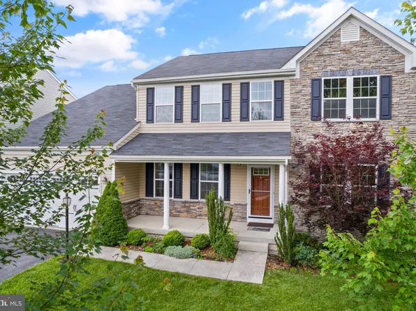 215 Mosaic Ct, Stephenson, VA 22656