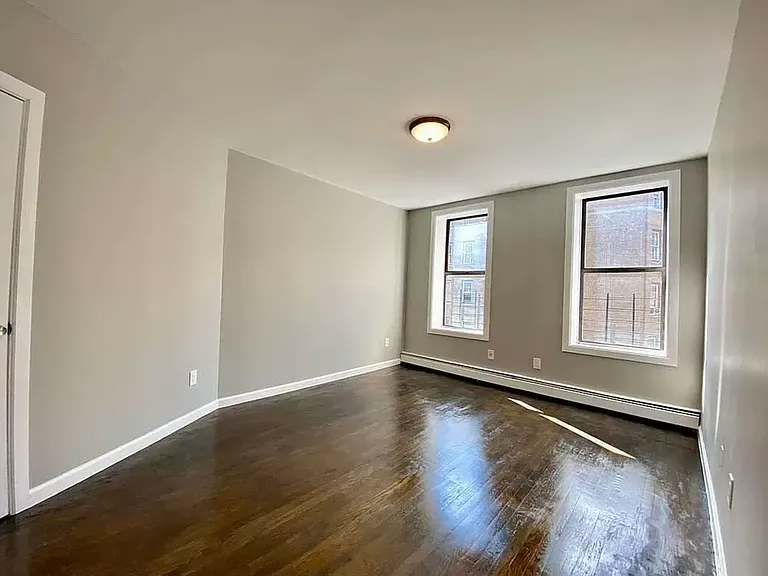 2471 Grand Ave #4A — Photo 5