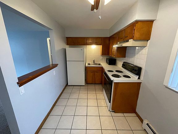 3rd image of 7071 Glendale Ave #1