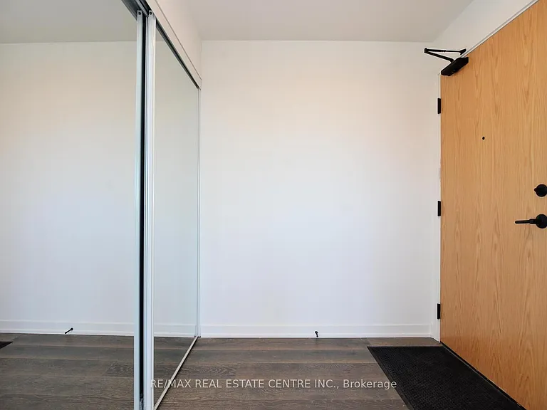 7950 Bathurst St #416 — Photo 45