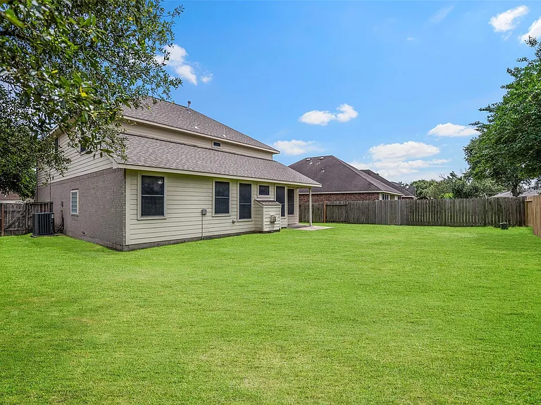 11515 Timberly Park Ln — Photo 29