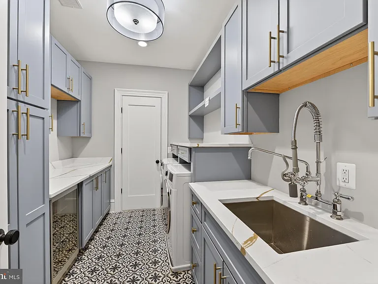 7002 River Oaks Dr — Photo 31