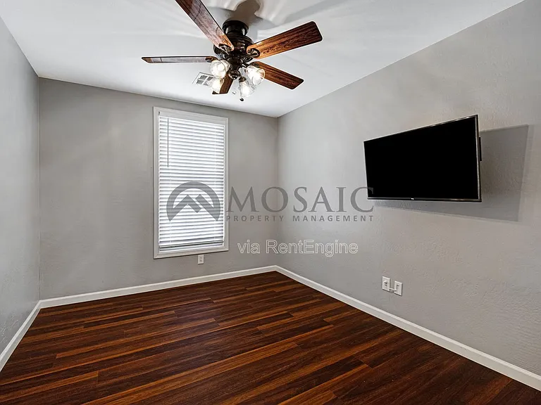 5626 S 21st Pl — Photo 19