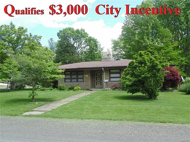 2101 Olive St photo 1
