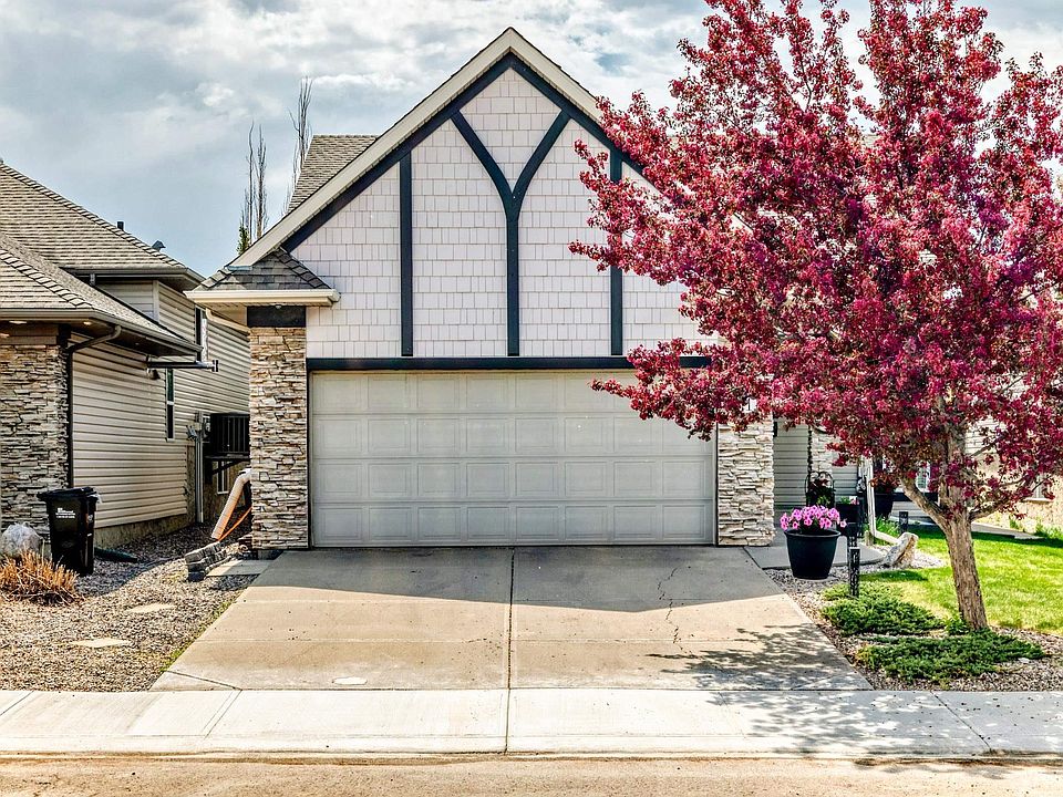 1st image of 71 Ridgehaven Cres