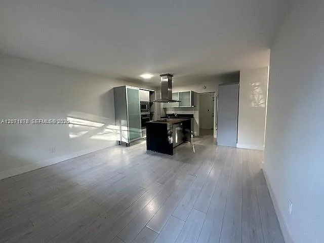 2501 NE 184th Ter #2503 — Photo 2