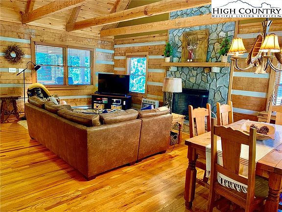 2nd image of 310 Hawks Lake Dr