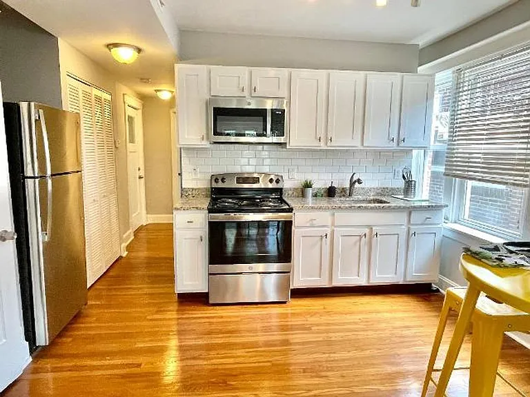 4557 Flad Ave #2E — Photo 7
