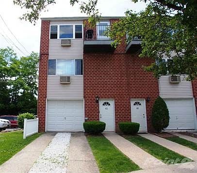 1st image of 62 Francine Ct