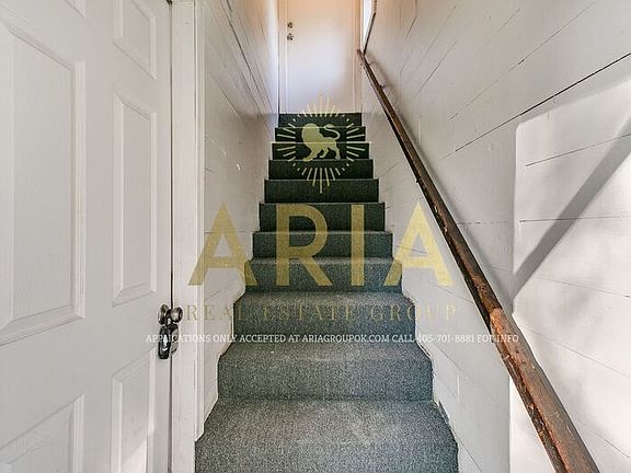 4th image of 221 1/2 Emelyn St