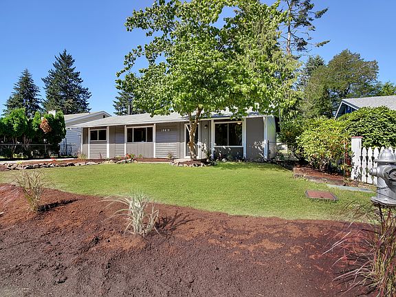 5th image of 15410 12th Ave E