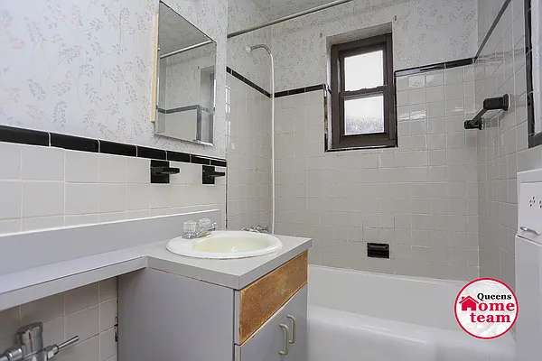 Sold by Keller Williams Realty Landmark II | media 37