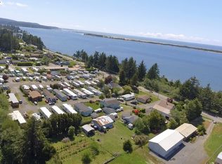 92252 Cape Arago Hwy, Coos Bay, OR