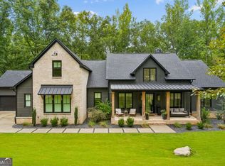 5676 Kennedy Rd, Suwanee, GA 30024