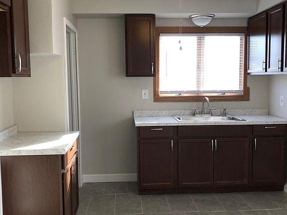2nd image of 26280 Hoffmeyer St
