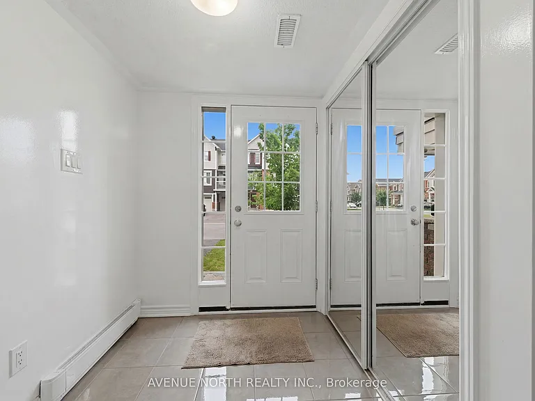 403 Gerardia Ln — Photo 2