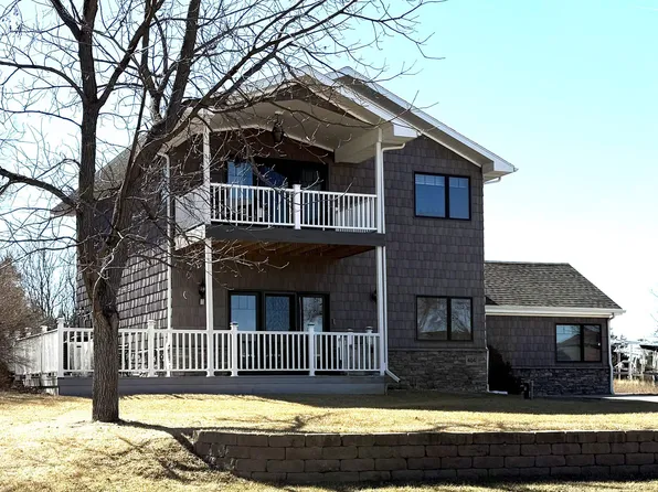 404 S Maloney Drive, North Platte, NE 69101