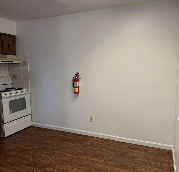 104 N 27th St #8 — Photo 8