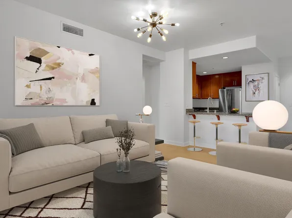 423 7th St Unit 406, Oakland, CA 94607