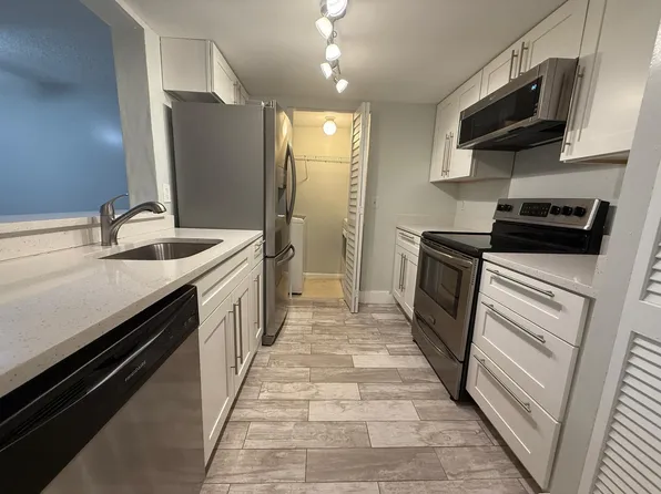 9777 Westview Drive #1114, Coral Springs, FL 33076