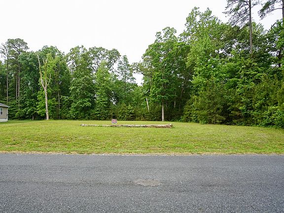 4th image of 2362 Mayflower Dr