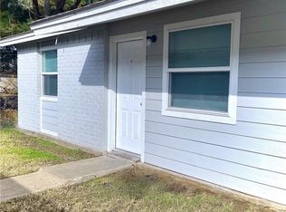 1906 Finfeather Rd, Bryan, TX 77801