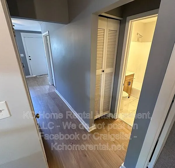 1648 Jefferson St — Photo 18