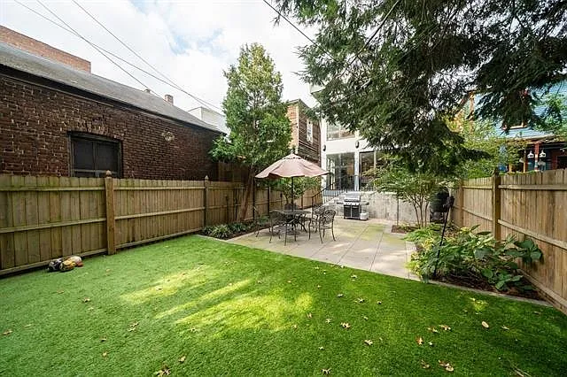 105 Fairview Ave — Photo 44