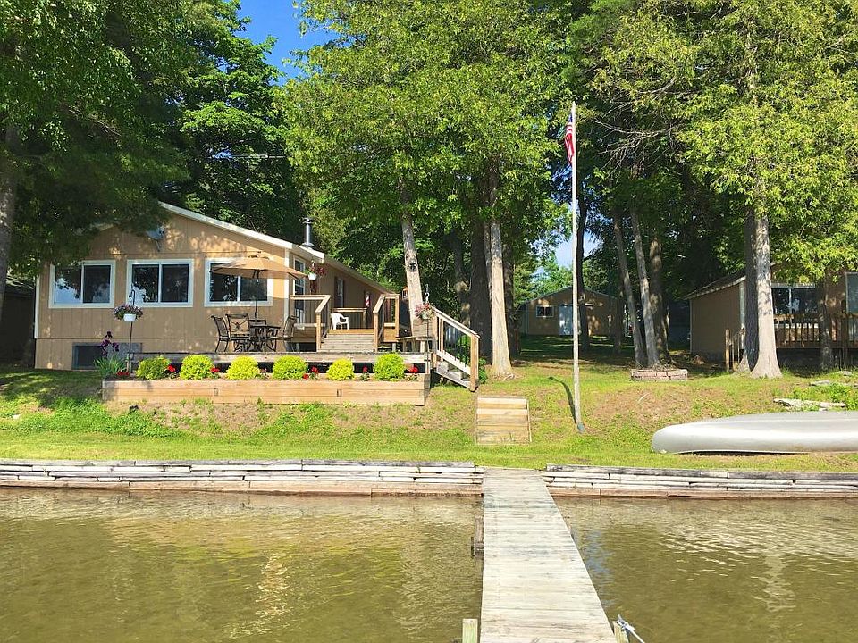 1st image of 10421 E Munro Lake Dr