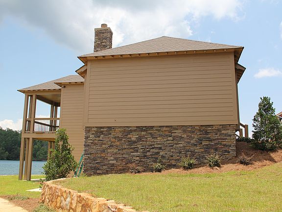 4th image of 77 Village Ct Lot 3
