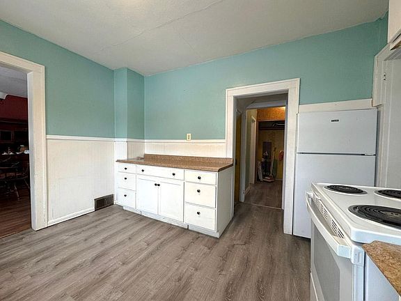 5th image of 312 3rd Ave SE
